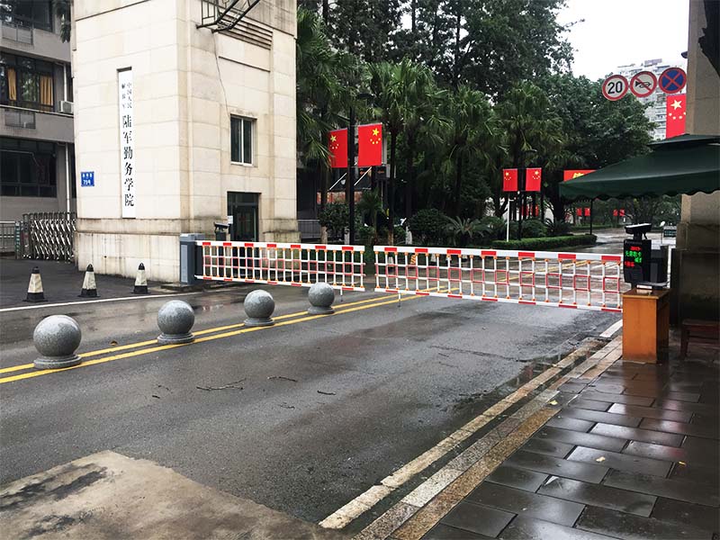 傳統(tǒng)停車場(chǎng)進(jìn)行車牌識(shí)別系統(tǒng)改造需要注意哪些？