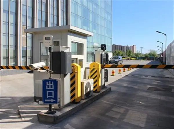 車(chē)牌識(shí)別系統(tǒng)快速識(shí)別車(chē)輛信息，無(wú)懼任何環(huán)境